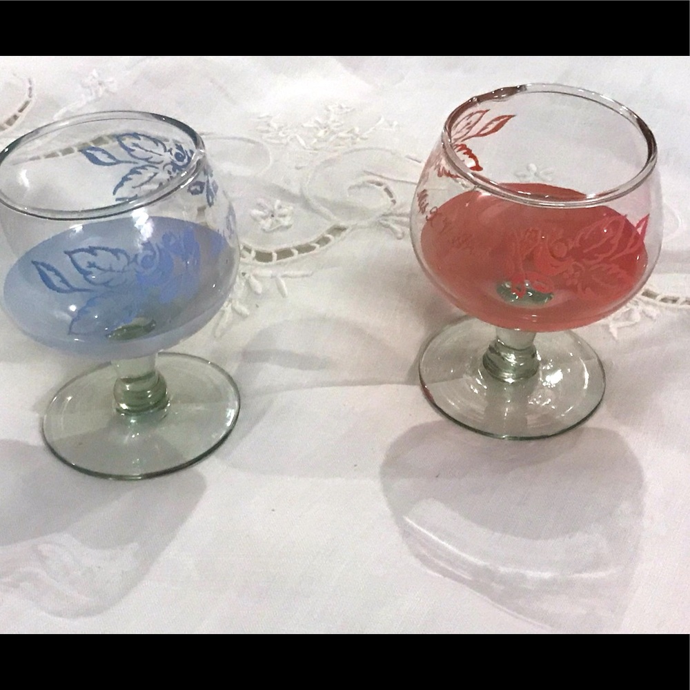 MCM Vintage set of 14 bar brandy style glasses
